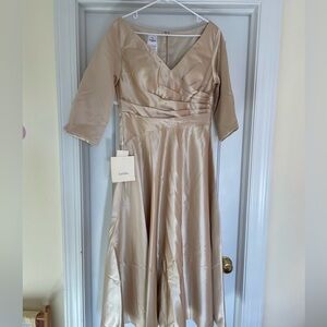 BNWT - Tea Length dress - From Lightin in The Box.
